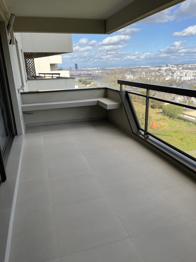 balcon-nu-la-Mulatiere-